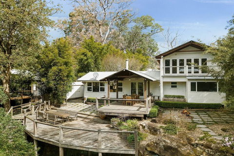 Equanimity - Beautiful Character Filled House! - New Castle Holiday 0
