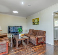 Exclusive Handy Holiday House - New Castle Holiday