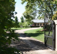 Exeter Farm Stay - New Castle Holiday