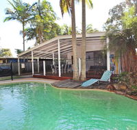 FABULOUS HOLIDAY HIDEAWAY - COOLUM BEACH - New Castle Holiday