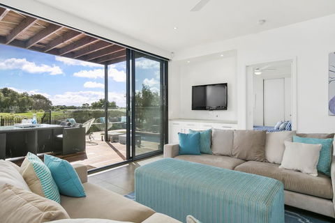 Fabulous Home - Families Only - New Castle Holiday 3