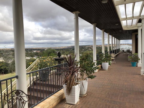 Fairway Manor Accomodation - New Castle Holiday 2