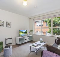 Family-friendly apartment in green Glen Iris - New Castle Holiday