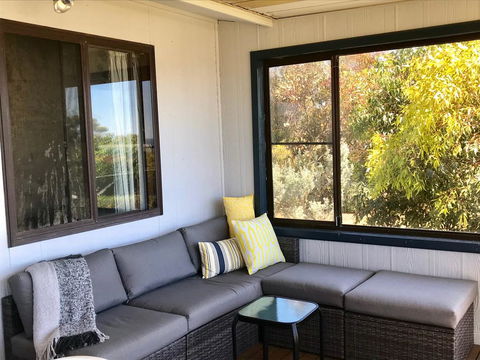 Fareview Beach House - New Castle Holiday 1