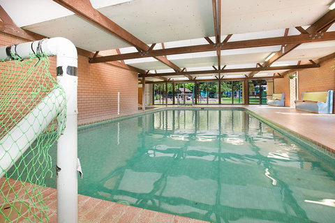 Feathertop Chalet - New Castle Holiday 2