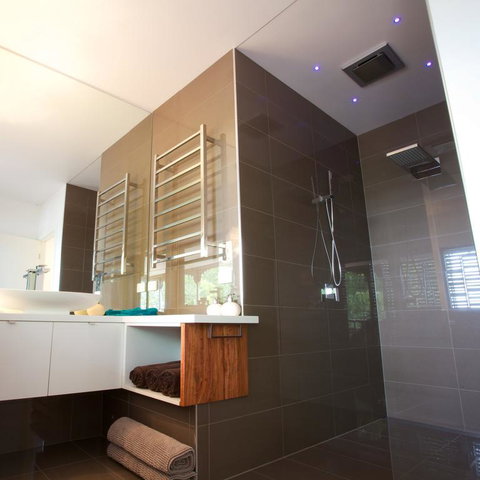 Feathertop Winery - New Castle Holiday 3