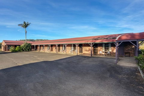 Fernvale Hotel Motel - New Castle Holiday 1