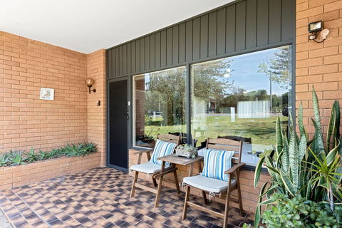 Fi's Beach House - New Castle Holiday 1
