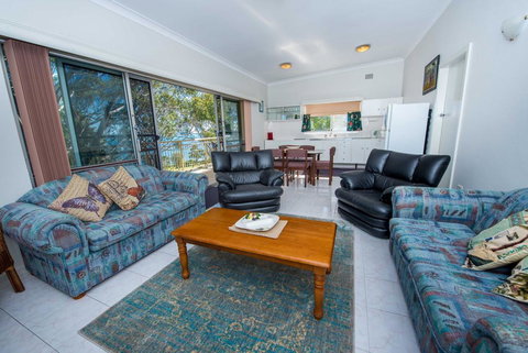 Fiddlers Green 8 - New Castle Holiday 1