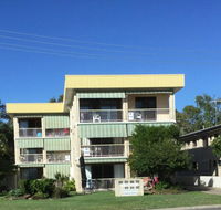 First Floor Unit with waterviews from your balcony - New Castle Holiday