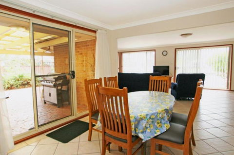Fisherman's Delight Waterfront - New Castle Holiday 3