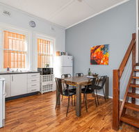 Five Ways CBD Apartment - Spacious Wifi Free Parking - New Castle Holiday