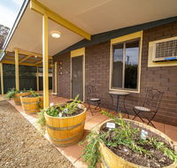 Flinders Ranges Bed and Breakfast - New Castle Holiday