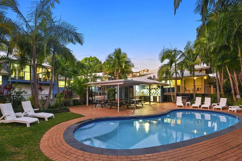 Flynns On Surf Beach Villas - New Castle Holiday 3