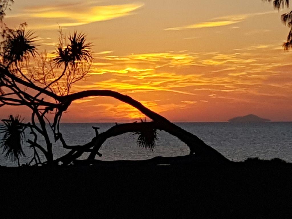 Bemerside QLD New Castle Holiday