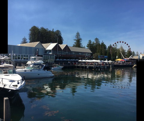 Fremantle Harbourside Luxury Apartments - New Castle Holiday 3