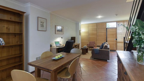 Fremantle Terrace - New Castle Holiday 3