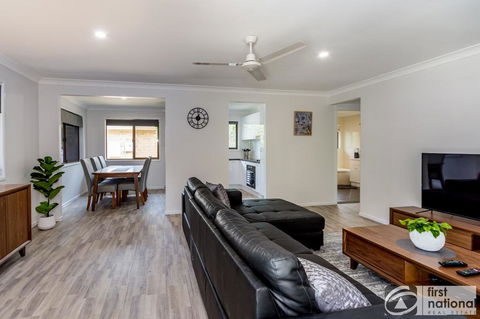 Freshly Revovated Dog Friendly House Walking Distance To Waterfront! - New Castle Holiday 1