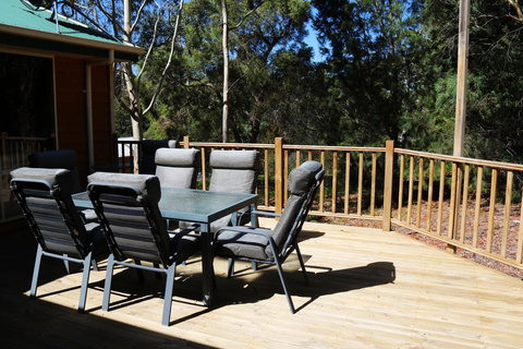 Freycinet Hideaway - New Castle Holiday 1