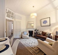 FUN TIMES in HUGE house 1 minute to SYDNEY HARBOUR - New Castle Holiday