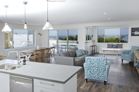 FYNE SHORES - New Castle Holiday 0