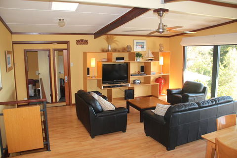 Gabbadah Beach House - New Castle Holiday 2
