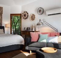 Gables Bend On High - New Castle Holiday