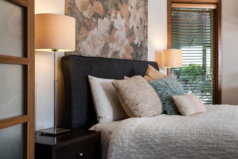 Gables Bend On High - New Castle Holiday 2