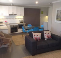 Garden Apartment - New Castle Holiday