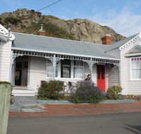 Gardenia House - New Castle Holiday