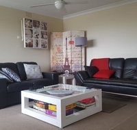 Gateway to the Surf Coast and Geelong - New Castle Holiday