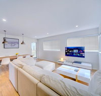 GCHM Beachside Getaway with Netflix  Wi-Fi - New Castle Holiday