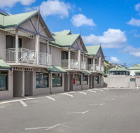 Geraldton Motor Inn - New Castle Holiday