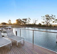 Gippsland Lakehouse A - Canal frontage - New Castle Holiday