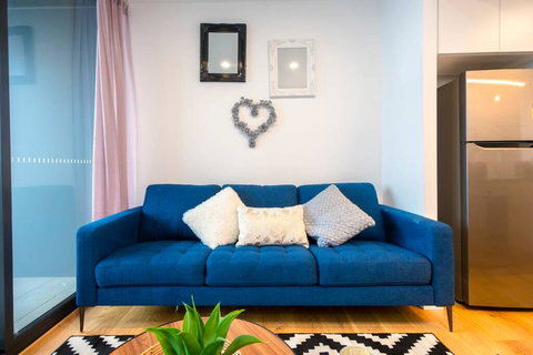 Glamorous RiverView Spacious 1BR - New Castle Holiday 0