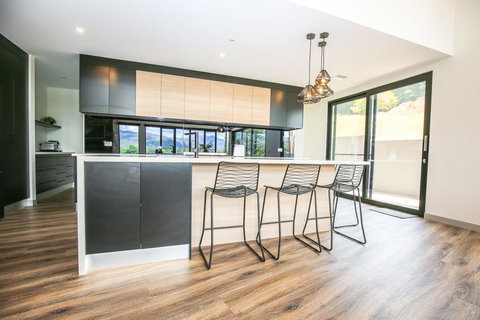 Glass House - Bright - New Castle Holiday 2