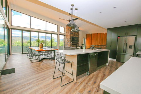 Glass House - Bright - New Castle Holiday 0