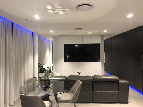 Glasshouse Apartment - At Parramatta - New Castle Holiday 1