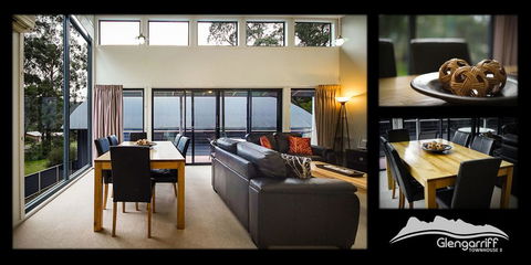 Glengarriff Townhouse 3 - New Castle Holiday 0