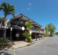 Global Backpackers Port Douglas - New Castle Holiday