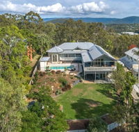 Gold Coast Stunning Home and Unit close to Theme Parks - New Castle Holiday