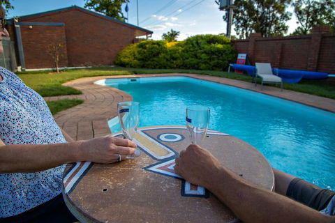 Golden Country Motel And Caravan Park - New Castle Holiday 0
