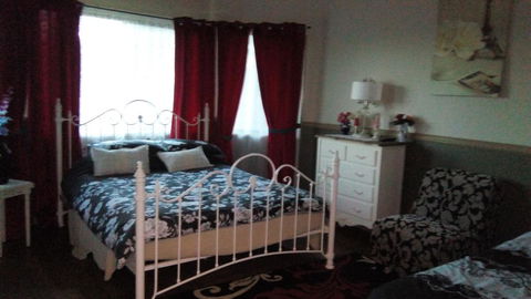 GOLDEN LACE B&B - New Castle Holiday 1
