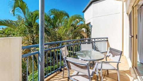 Golden Riviera Absolute Beachfront Resort - New Castle Holiday 2