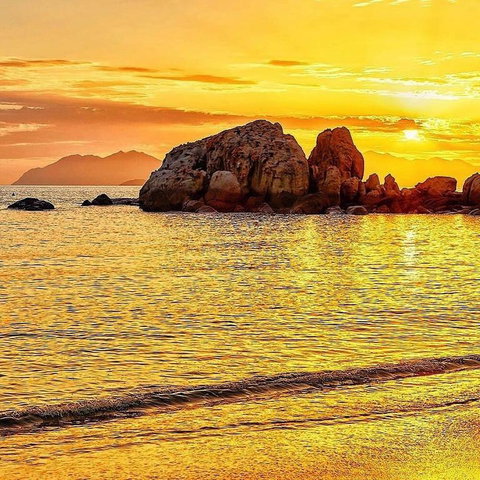 Golden Sands Beach House - New Castle Holiday 3