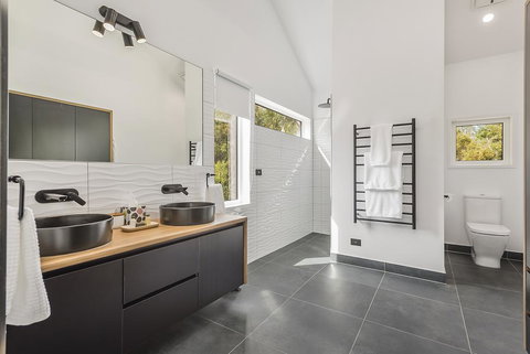 Goldie Views - New Castle Holiday 2