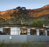 Golton in the Gap - New Castle Holiday