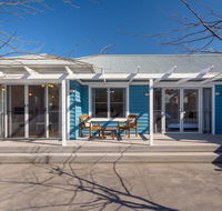 Gorgeous Alma St Villa - New Castle Holiday