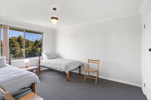 Government Road, 65 - New Castle Holiday 0