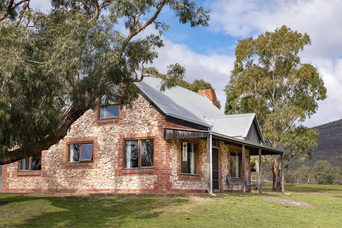 Grampians Pioneer Cottages - New Castle Holiday 3